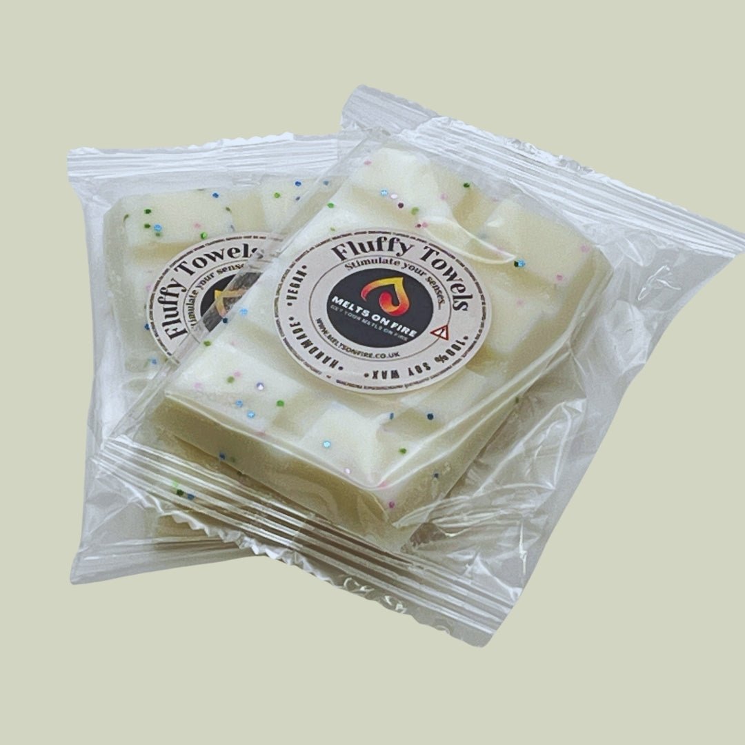 Fluffy Towels Wax Melts - Soy Wax Melts - 25g - Highly Scented for Oil Burner - Vegan & Cruelty Free - Soy Wax - Home Fragrance - Meltsonfire
