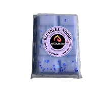 Load image into Gallery viewer, Bluebell Woods Wax Melts - Snap Bars - Soy Wax Melts 25g - Highly Scented for Oil Burner - Vegan &amp; Cruelty Free - Soy Wax - Home Fragrance - Meltsonfire
