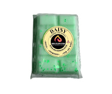 Load image into Gallery viewer, Daisy Wax Melts - Snap Bars - Soy Wax Melts 25g - Highly Scented for Oil Burner - Vegan &amp; Cruelty Free - Soy Wax - Home Fragrance - Meltsonfire
